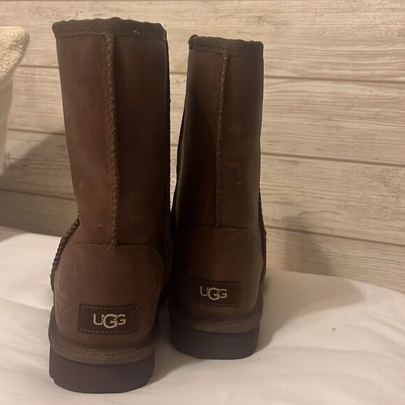 NWT UGG Classic Short II Brown Water-resistant Suede Boots Women Size 8 - Picture 11 of 12